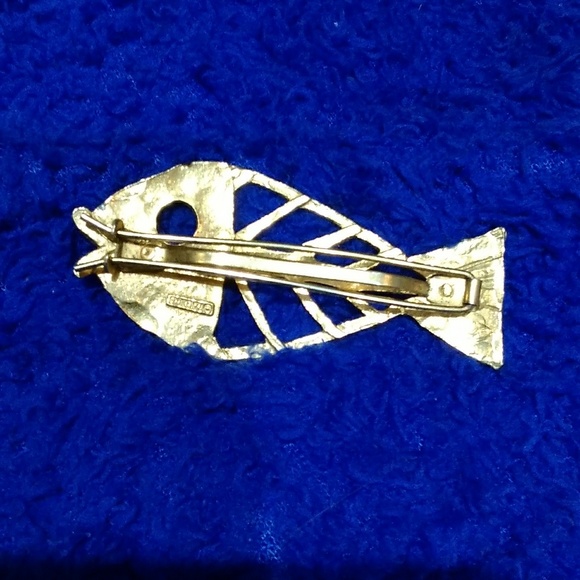 Florenzo fish hair clip - Picture 2 of 3